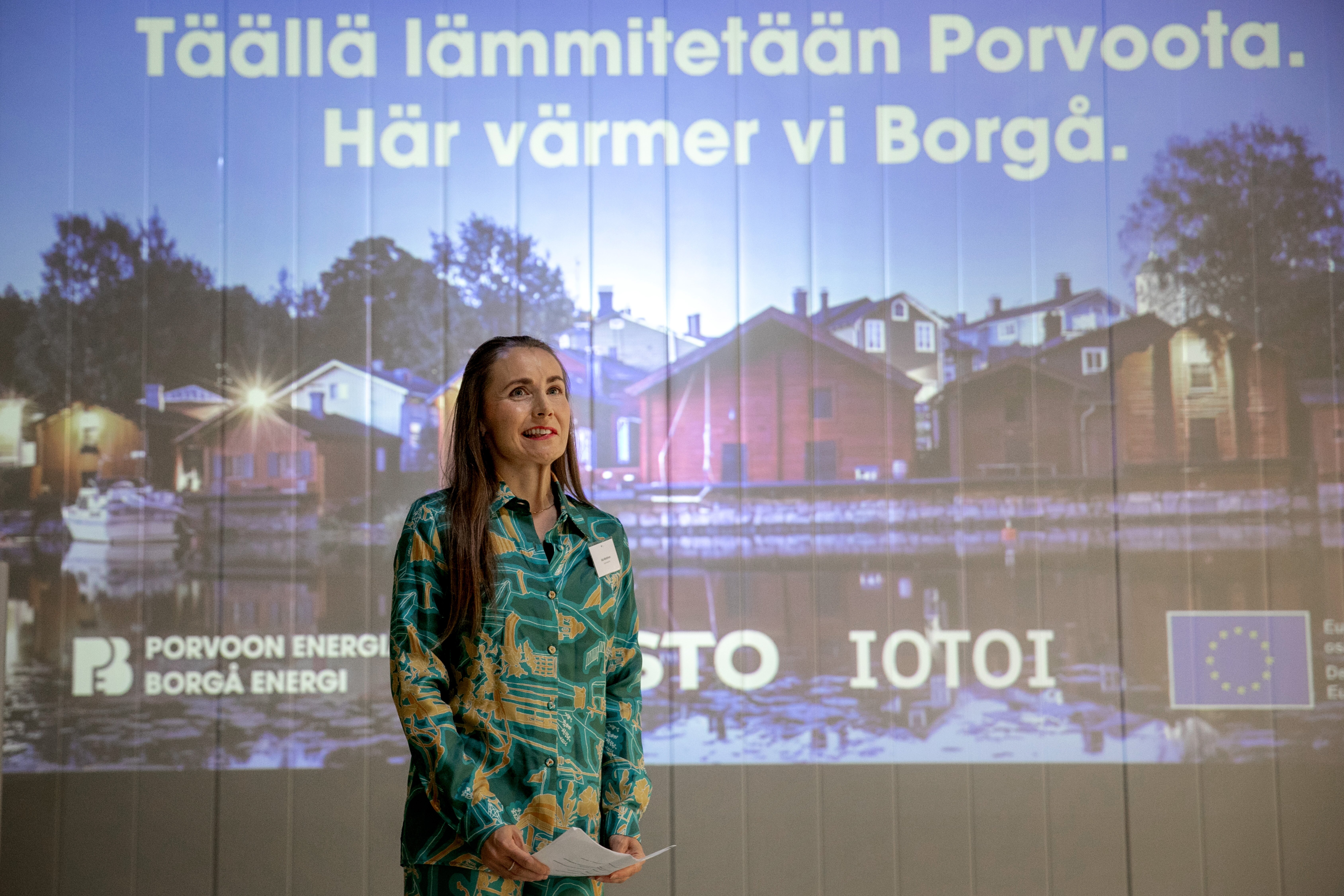 Iida Miettinen energiakeskuksen avajaisissa.