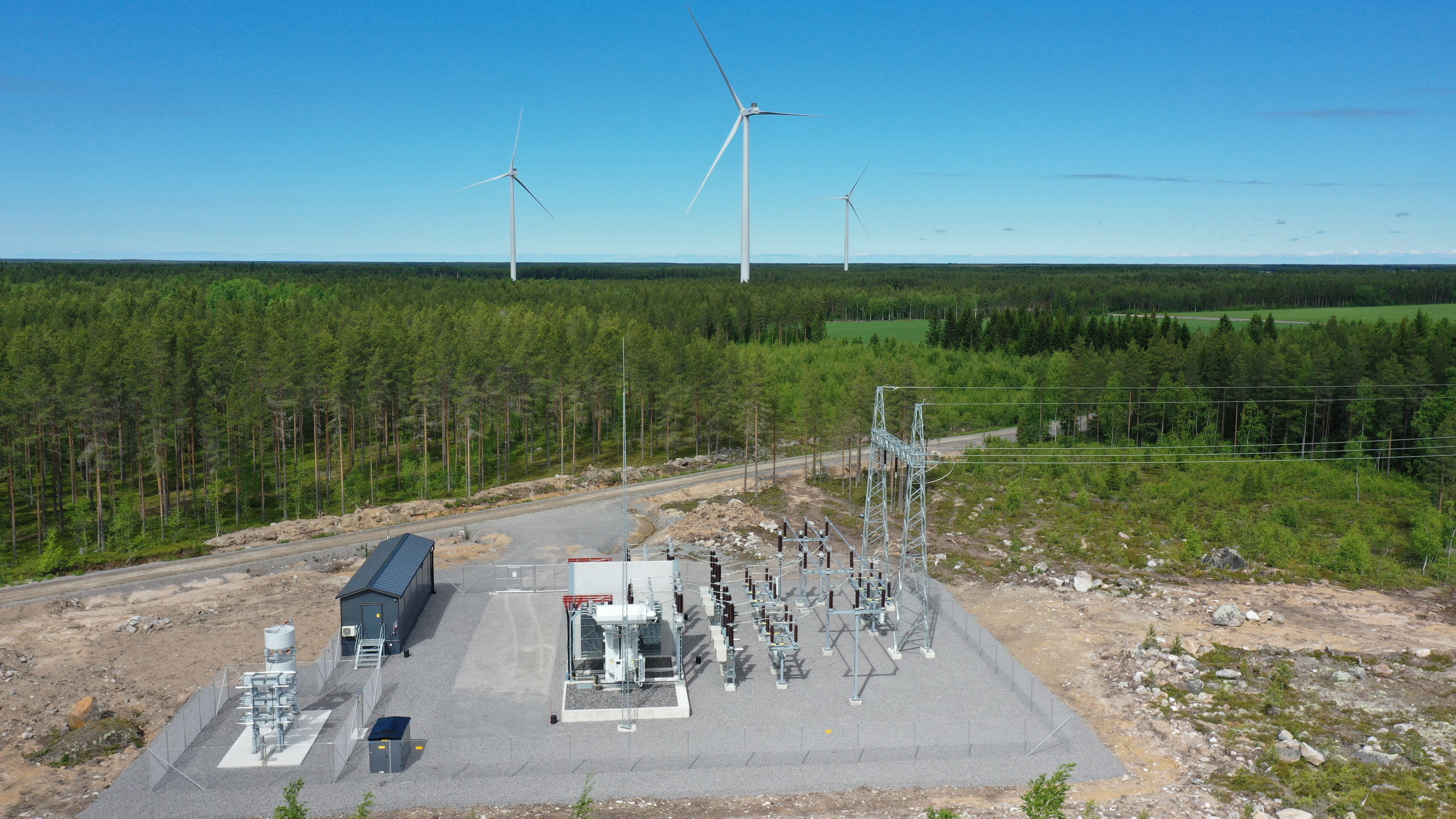 Ensto vahvistaa osaamistaan sähkönjakeluliiketoiminnassa ostamalla suomalaisen Maviko Oy:n.