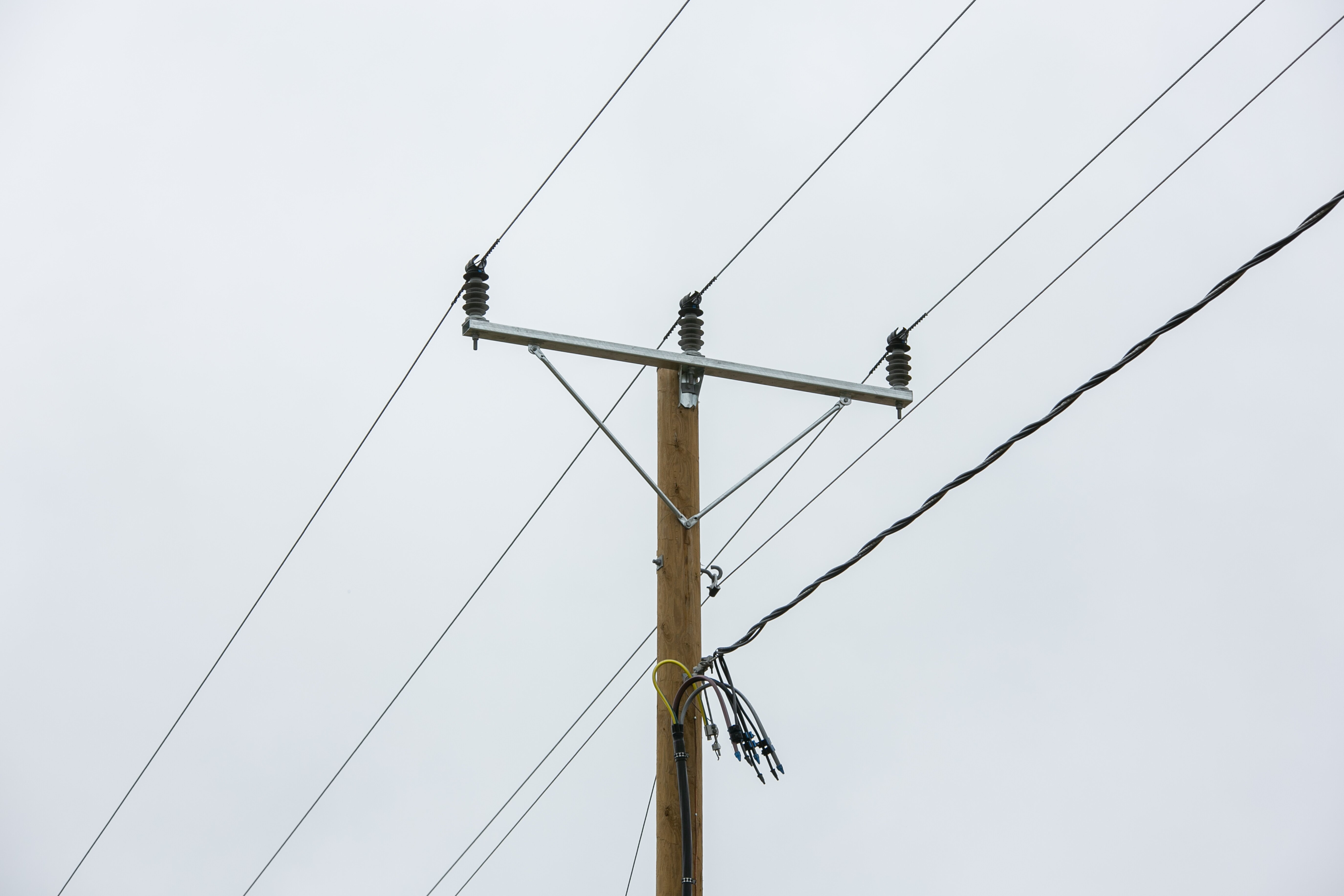 Composite-Line-Post-Insulators-Savitaipale-1.jpg