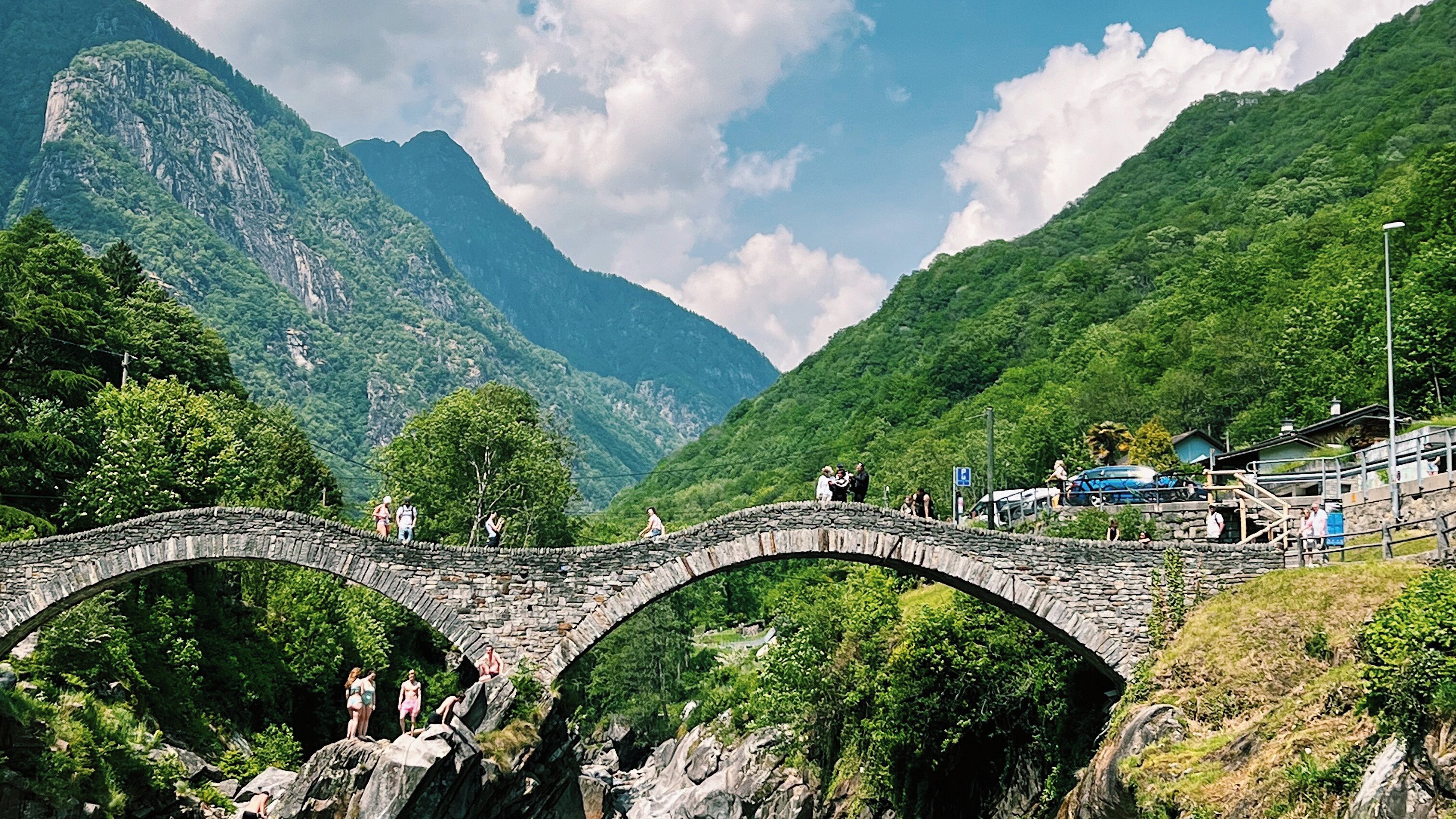 Ensto and Hantom: Connecting Switzerland.