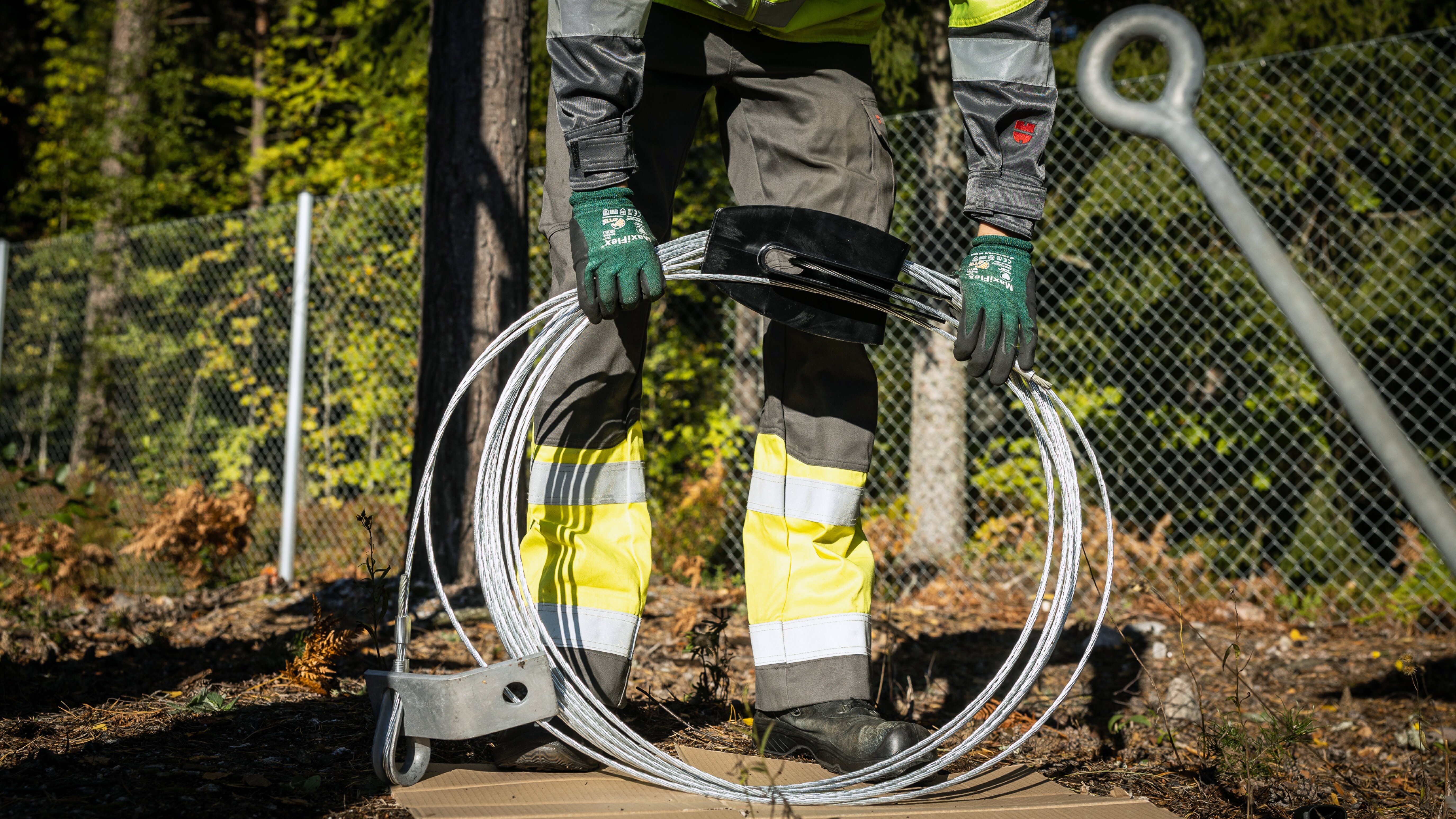 Uusi, kestävä ja kevyt polymeerinen haruseristin.