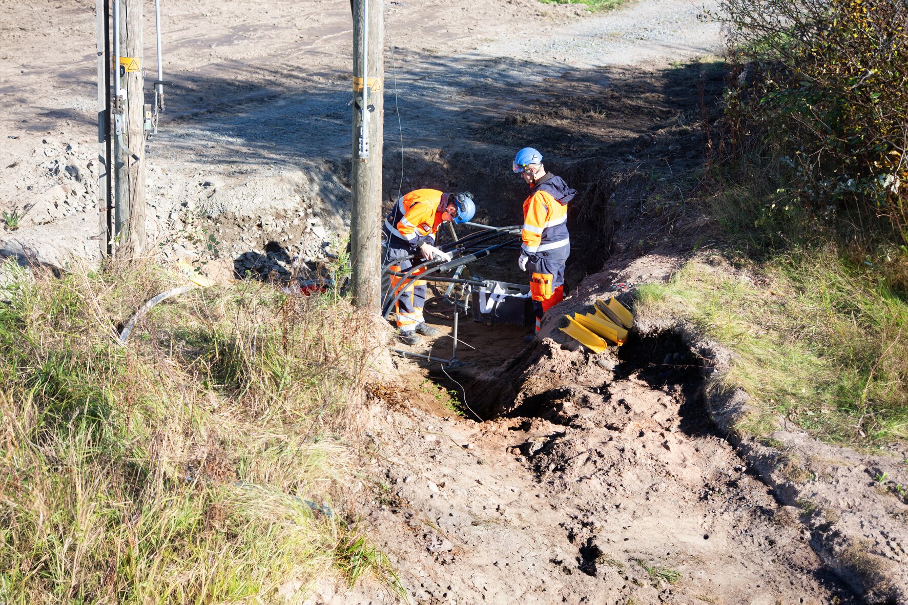 Cable joint installation2.jpg